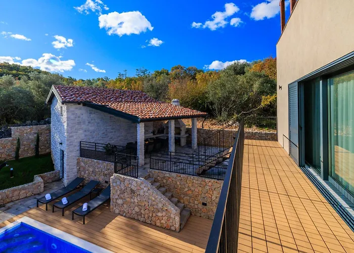 Villa Le Maris With Indoor & Outdoor Heated Pool