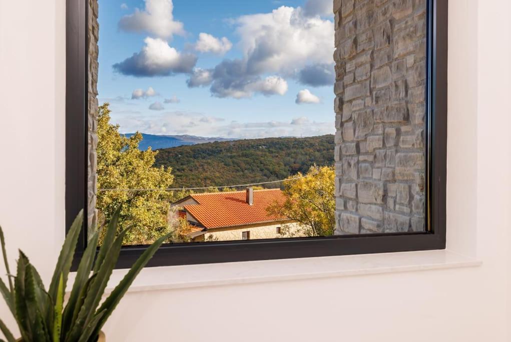 Le Maris With Indoor & Outdoor Heated Pool