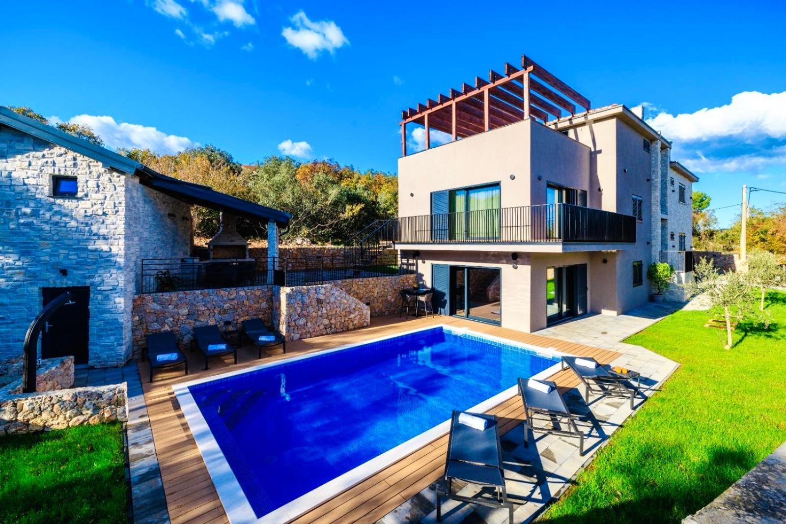 Vila Le Maris With Indoor & Outdoor Heated Pool